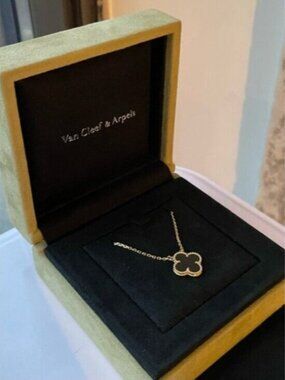 Van Cleef & Arpels Vintage Alhambra Pendant - Onyx